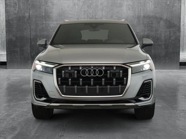 2025 Audi Q7 Premium