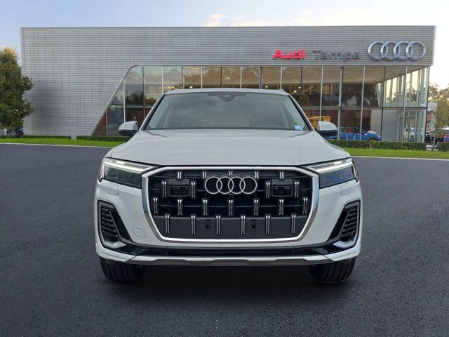 2025 Audi Q7 Premium