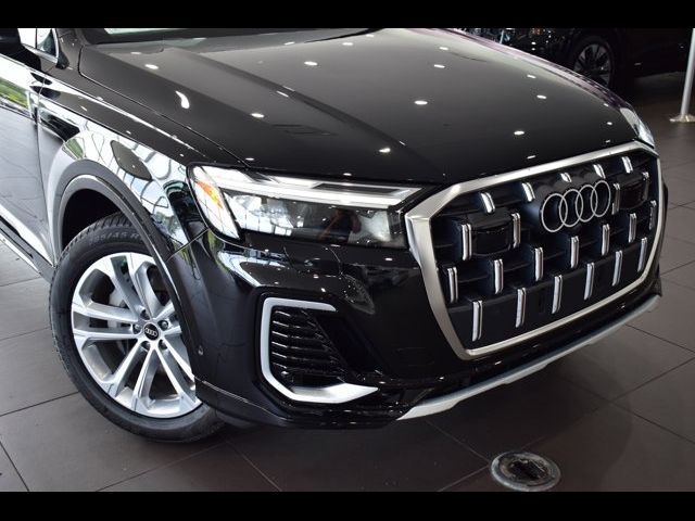 2025 Audi Q7 Premium