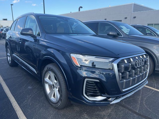 2025 Audi Q7 Premium