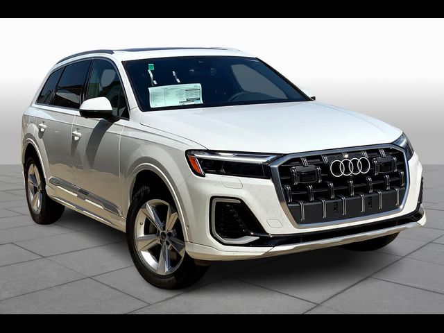 2025 Audi Q7 Premium