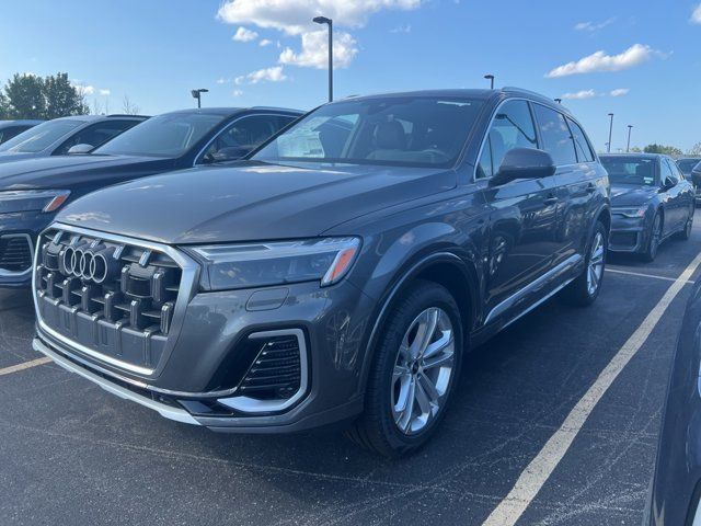 2025 Audi Q7 Premium