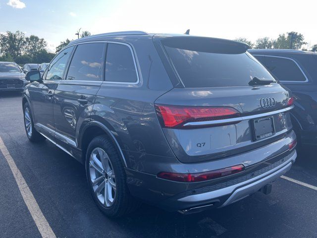 2025 Audi Q7 Premium