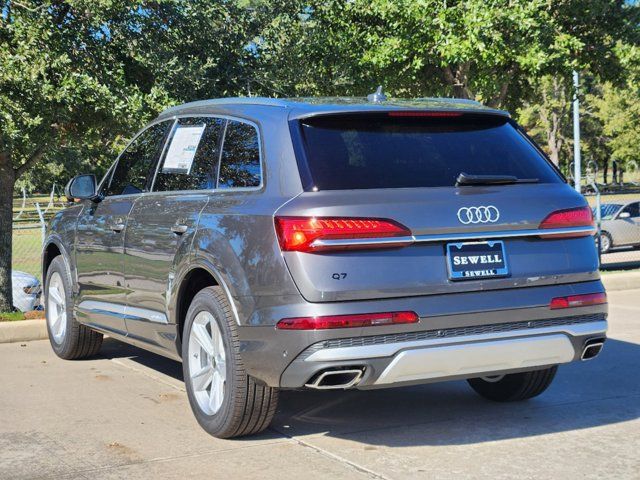 2025 Audi Q7 Premium