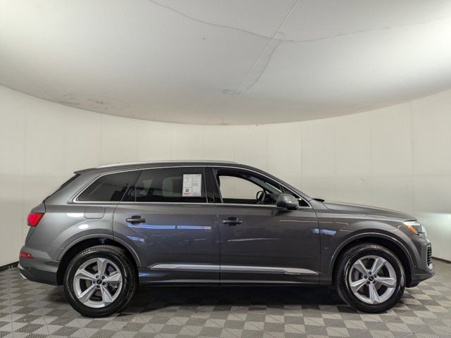 2025 Audi Q7 Premium