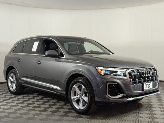 2025 Audi Q7 Premium