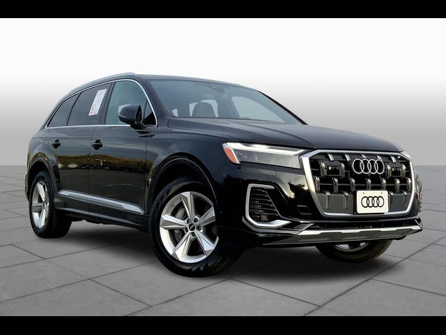 2025 Audi Q7 Premium