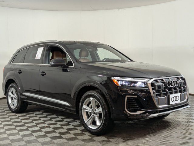 2025 Audi Q7 Premium