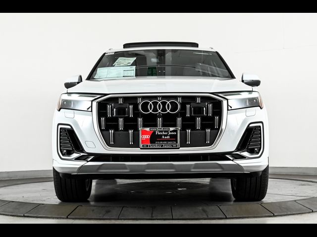 2025 Audi Q7 Premium