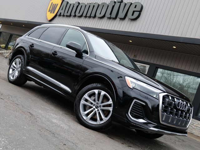 2025 Audi Q7 Premium