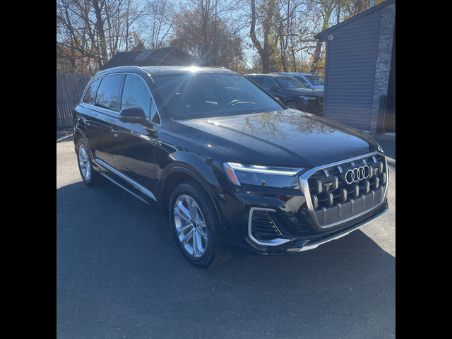 2025 Audi Q7 Premium