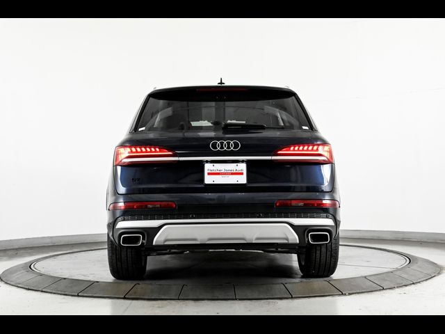 2025 Audi Q7 Premium