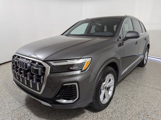 2025 Audi Q7 Premium