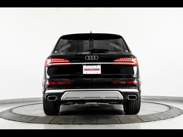 2025 Audi Q7 Premium