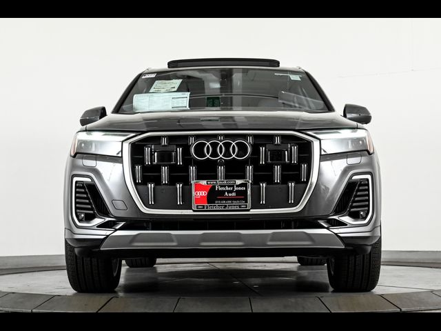 2025 Audi Q7 Premium