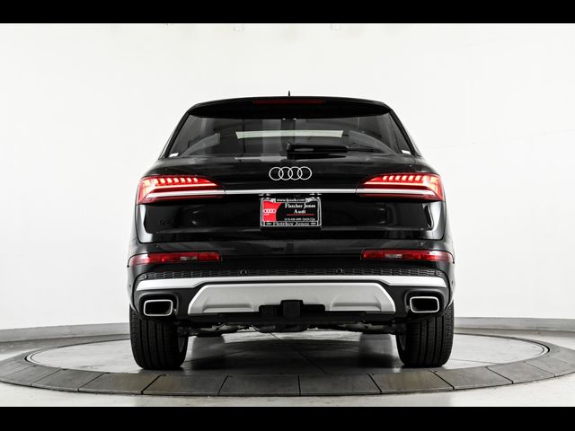 2025 Audi Q7 Premium