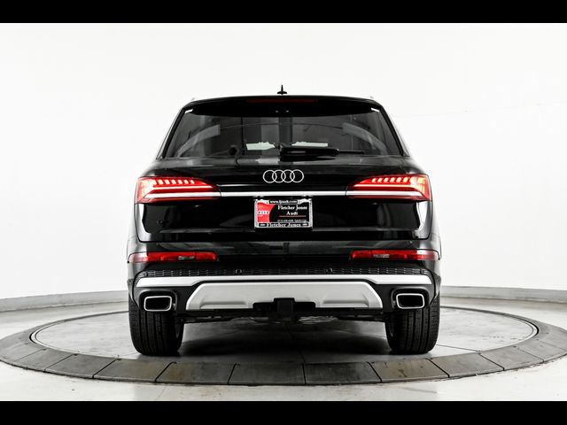 2025 Audi Q7 Premium