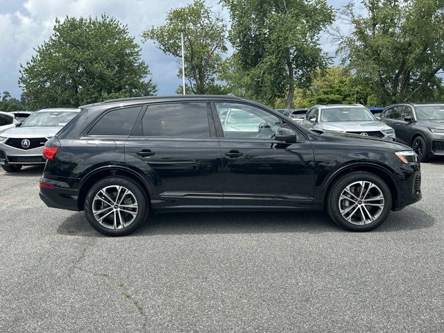 2025 Audi Q7 Premium Plus
