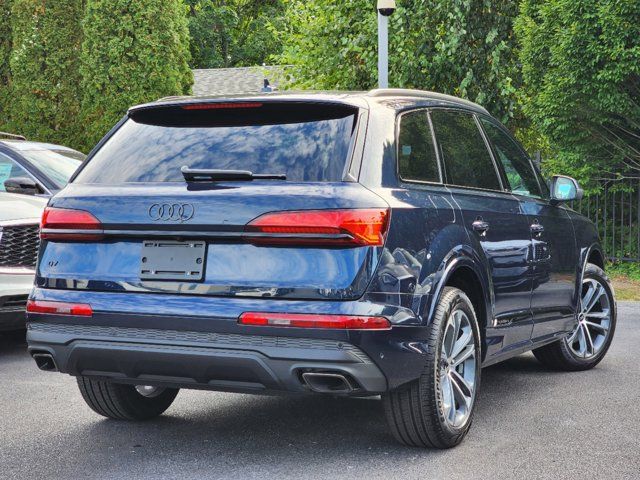 2025 Audi Q7 Premium Plus