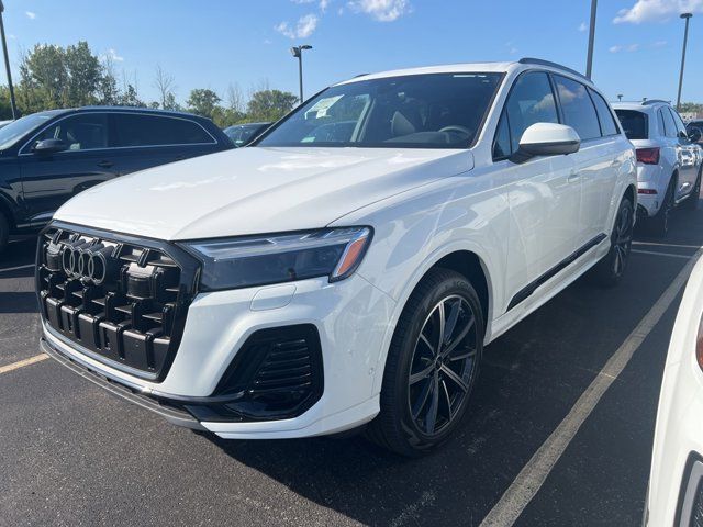 2025 Audi Q7 Premium Plus