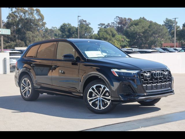 2025 Audi Q7 Premium Plus