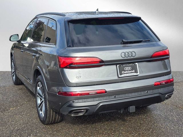 2025 Audi Q7 Premium Plus