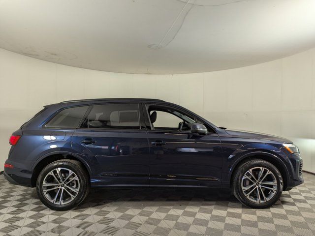 2025 Audi Q7 Premium Plus