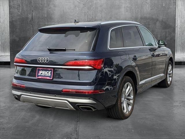 2025 Audi Q7 Premium Plus