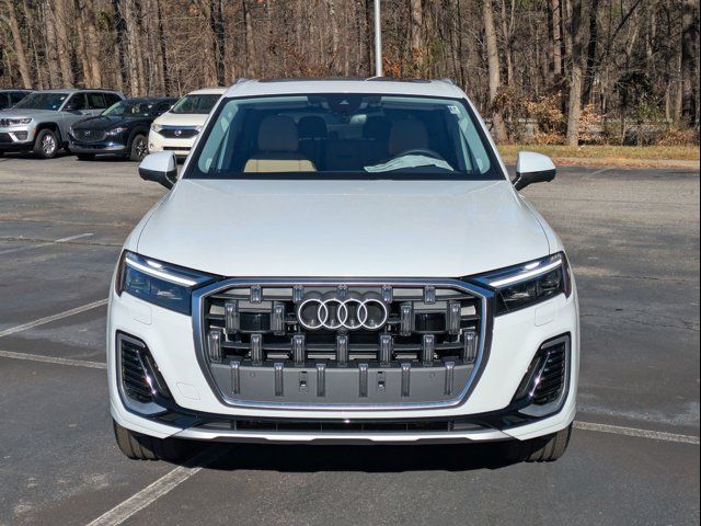 2025 Audi Q7 Premium Plus