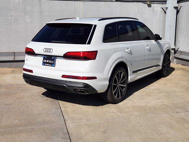 2025 Audi Q7 Premium Plus