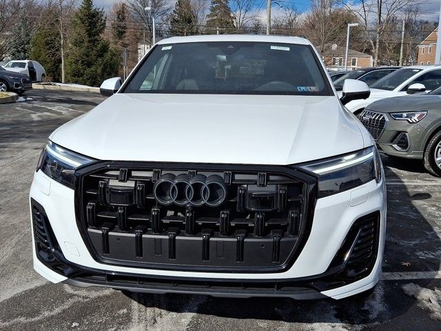 2025 Audi Q7 Premium Plus