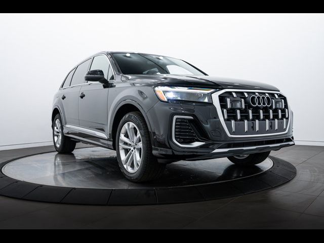 2025 Audi Q7 Premium Plus