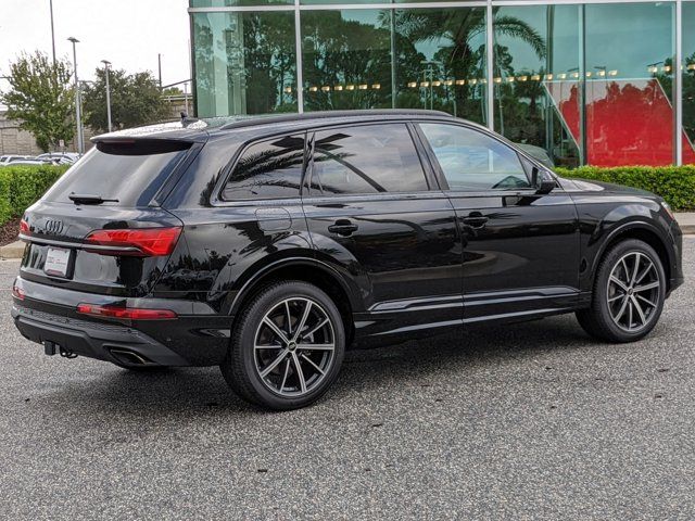 2025 Audi Q7 Premium Plus