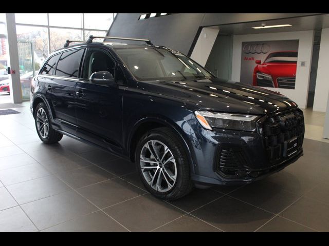2025 Audi Q7 Premium Plus
