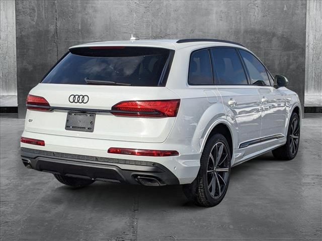 2025 Audi Q7 Premium Plus