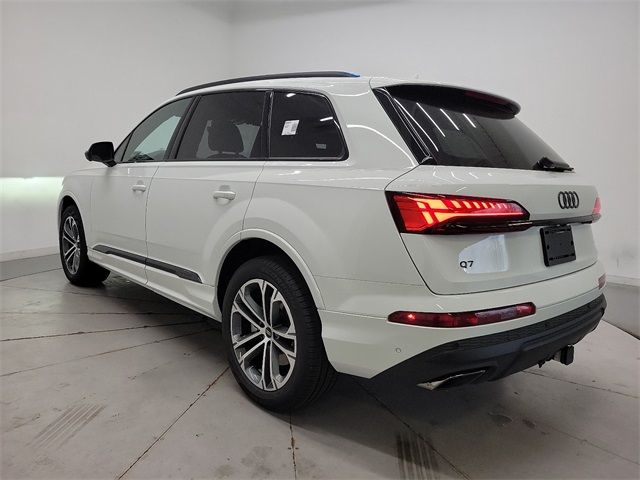 2025 Audi Q7 Premium Plus