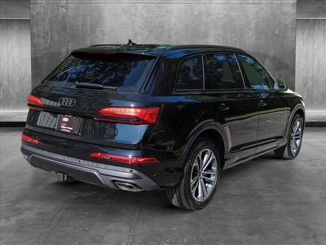 2025 Audi Q7 Premium Plus