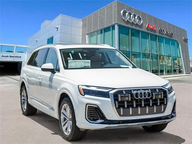 2025 Audi Q7 Premium Plus