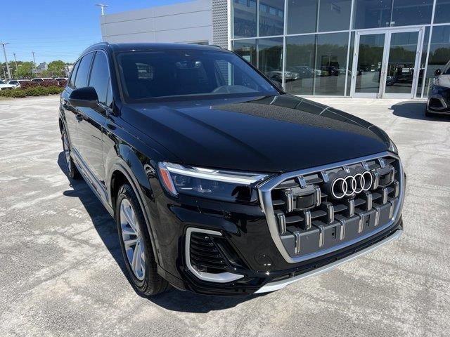 2025 Audi Q7 Premium Plus