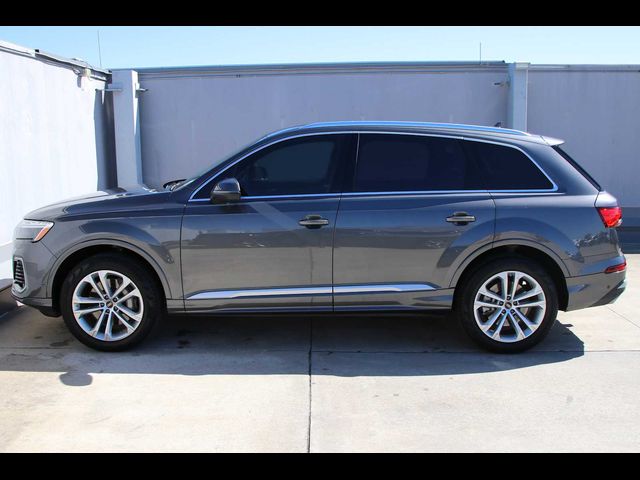 2025 Audi Q7 Premium Plus