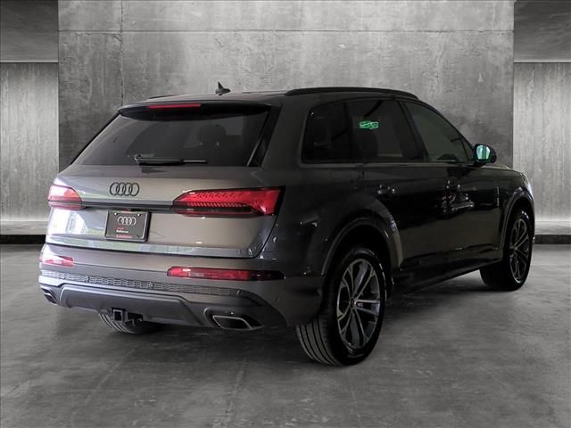 2025 Audi Q7 Premium Plus