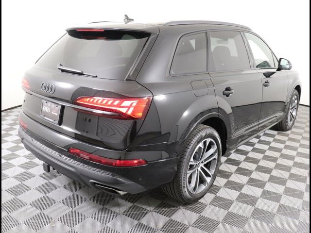 2025 Audi Q7 Premium Plus