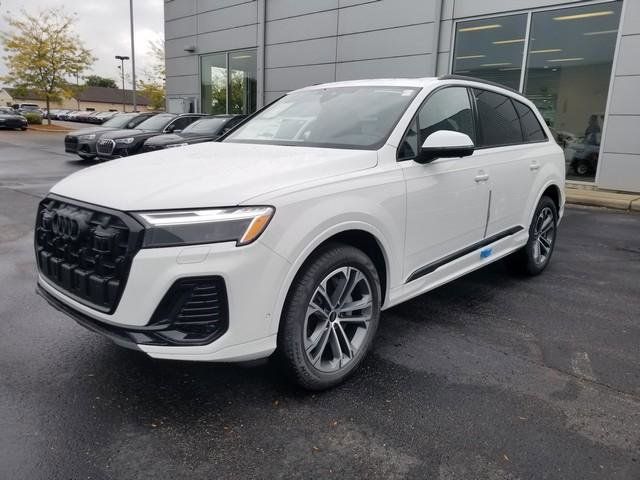 2025 Audi Q7 Premium Plus