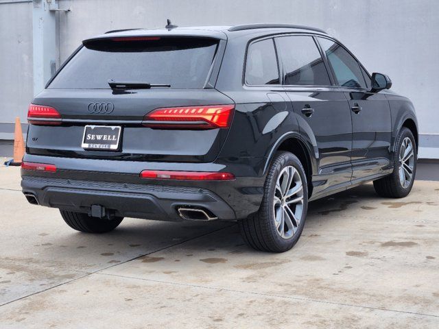 2025 Audi Q7 Premium Plus