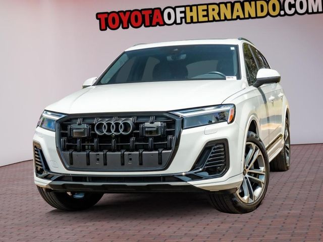2025 Audi Q7 Premium Plus