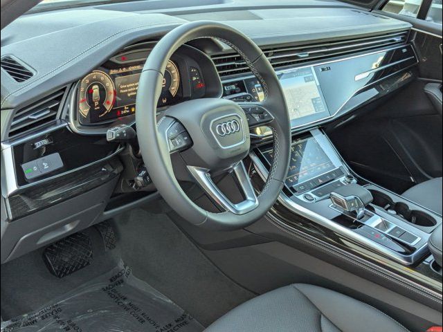 2025 Audi Q7 Premium Plus