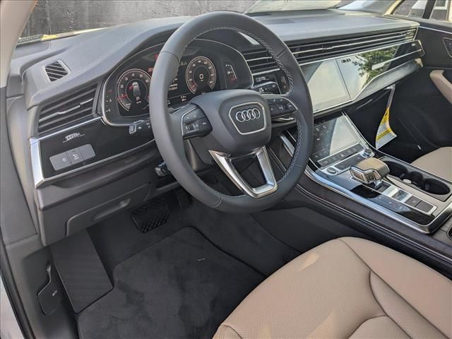 2025 Audi Q7 Premium Plus