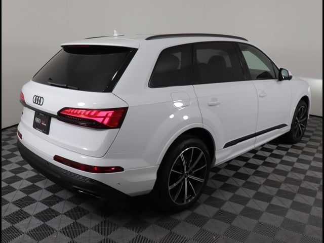 2025 Audi Q7 Premium Plus