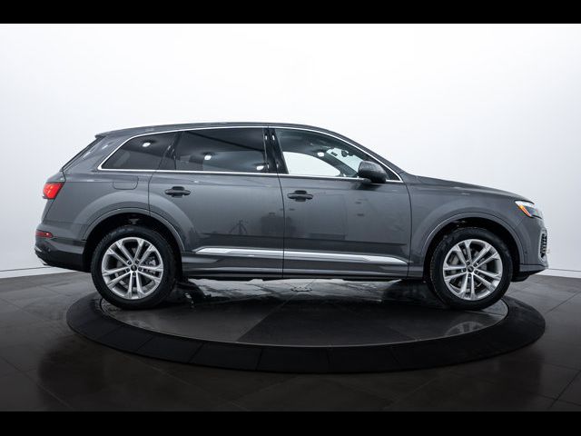 2025 Audi Q7 Premium Plus