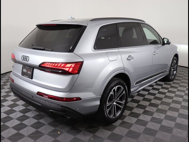 2025 Audi Q7 Premium Plus